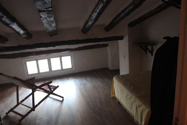 5 soveværelse Byhus til salg i Huescar - € 81.000 (Ref: 9159243)