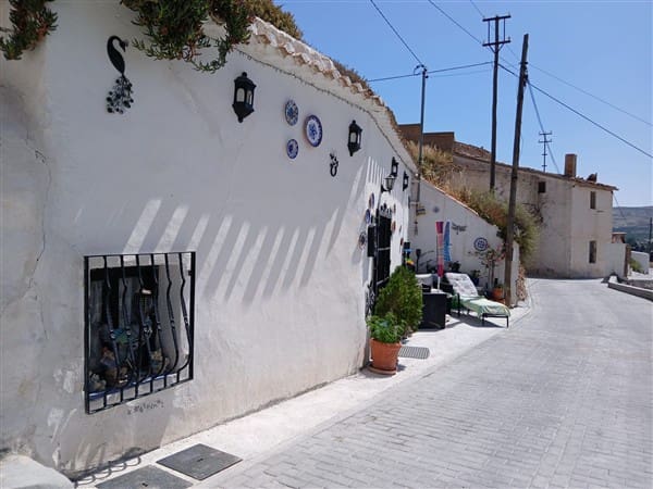 3 soverom Grottehus til salgs i Zujar - € 65 000 (Ref: 9160532)