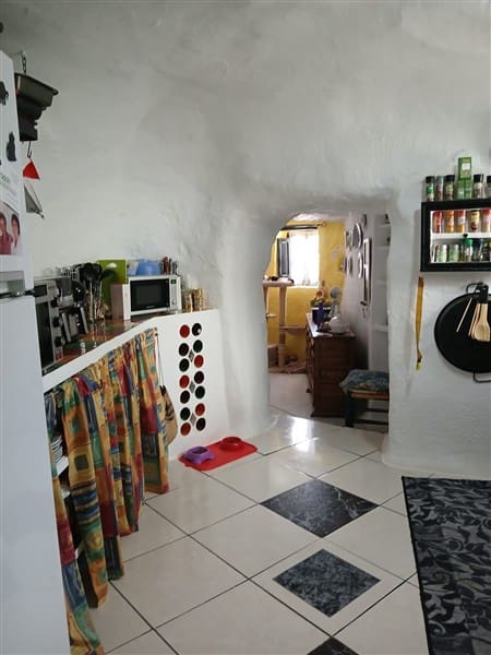 3 soverom Grottehus til salgs i Zujar - € 65 000 (Ref: 9160532)