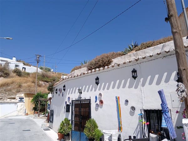 3 soverom Grottehus til salgs i Zujar - € 65 000 (Ref: 9160532)