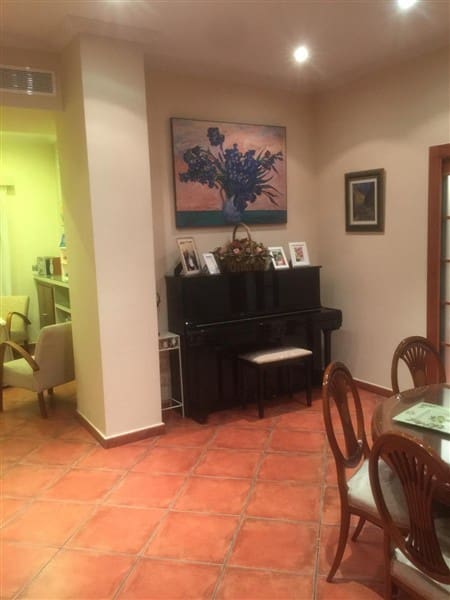 8 soveværelse Villa til salg i Ciudad Real by med swimmingpool garage - € 449.000 (Ref: 9187650)