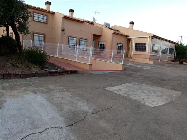 8 soveværelse Villa til salg i Ciudad Real by med swimmingpool garage - € 449.000 (Ref: 9187650)