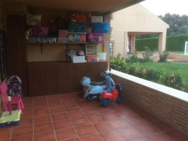 8 soveværelse Villa til salg i Ciudad Real by med swimmingpool garage - € 449.000 (Ref: 9187650)