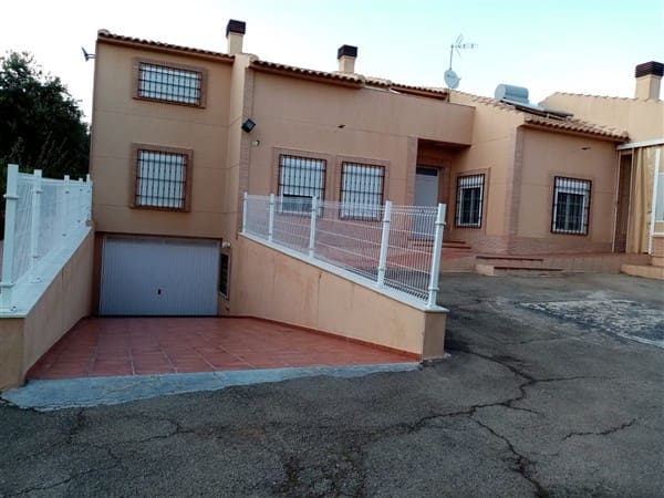8 soveværelse Villa til salg i Ciudad Real by med swimmingpool garage - € 449.000 (Ref: 9187650)