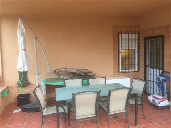 8 soveværelse Villa til salg i Ciudad Real by med swimmingpool garage - € 449.000 (Ref: 9187650)