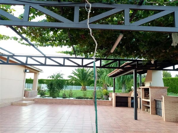 8 soveværelse Villa til salg i Ciudad Real by med swimmingpool garage - € 449.000 (Ref: 9187650)