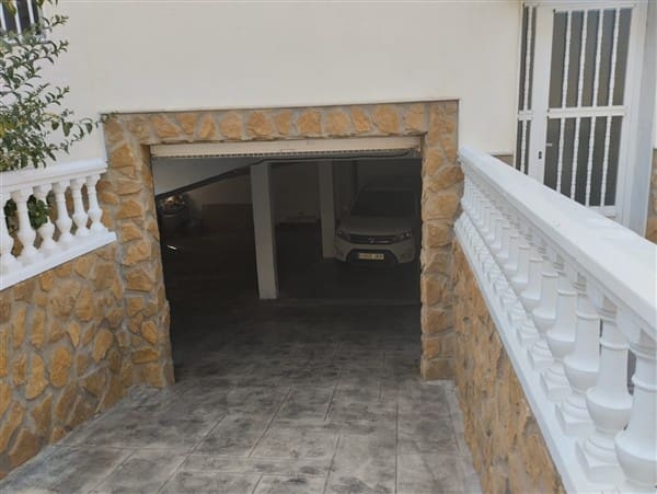 12 soverom Leilighet til salgs i Sorvilan med garasje - € 599 000 (Ref: 9187651)