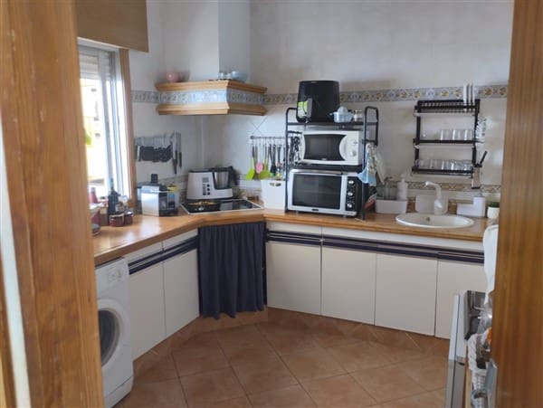 12 soverom Leilighet til salgs i Sorvilan med garasje - € 599 000 (Ref: 9187651)