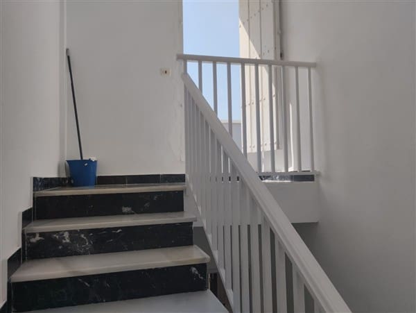 12 soverom Leilighet til salgs i Sorvilan med garasje - € 599 000 (Ref: 9187651)