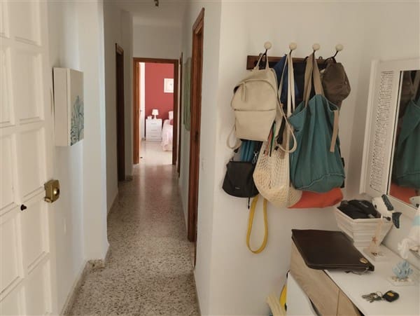 12 soverom Leilighet til salgs i Sorvilan med garasje - € 599 000 (Ref: 9187651)