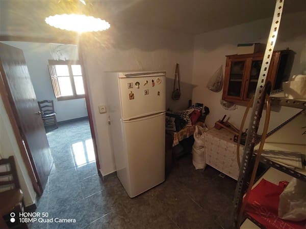 6 soveværelse Byhus til salg i Pinos del Valle med garage - € 119.000 (Ref: 9193081)