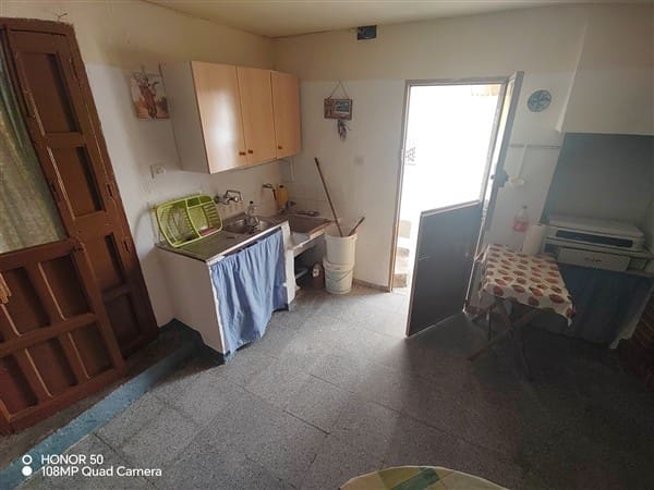 6 soveværelse Byhus til salg i Pinos del Valle med garage - € 119.000 (Ref: 9193081)