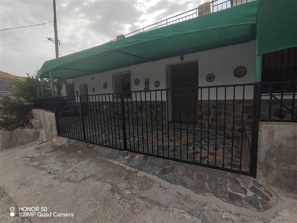 6 soveværelse Byhus til salg i Pinos del Valle med garage - € 119.000 (Ref: 9193081)