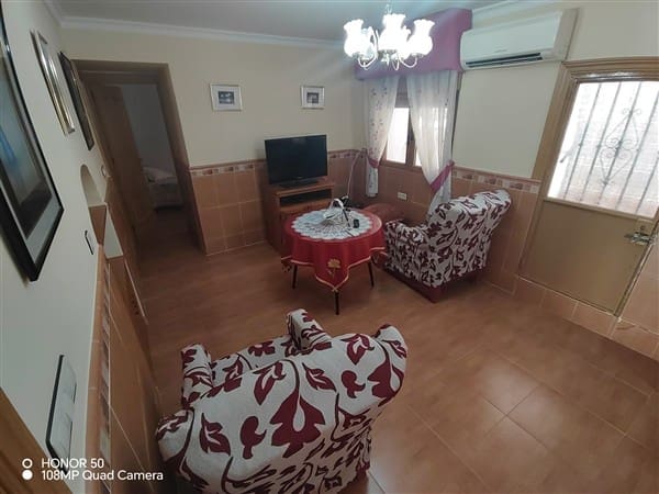 6 soveværelse Byhus til salg i Pinos del Valle med garage - € 119.000 (Ref: 9193081)