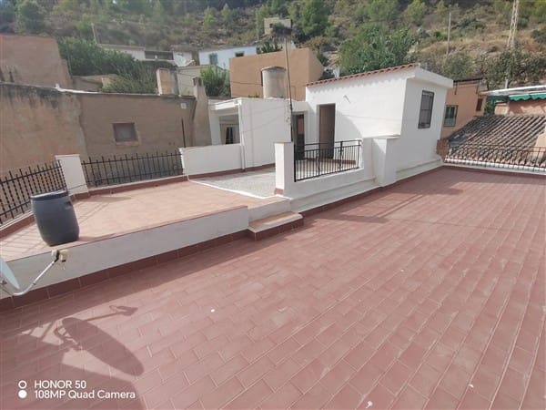 6 soveværelse Byhus til salg i Pinos del Valle med garage - € 119.000 (Ref: 9193081)