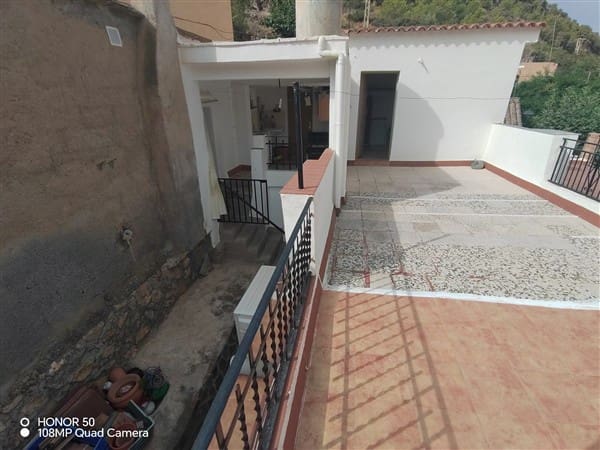 6 soveværelse Byhus til salg i Pinos del Valle med garage - € 119.000 (Ref: 9193081)