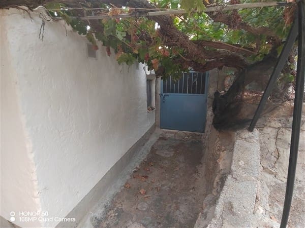 6 soveværelse Byhus til salg i Pinos del Valle med garage - € 119.000 (Ref: 9193081)