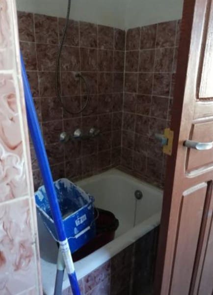 10 soveværelse Byhus til salg i Yegen med garage - € 54.500 (Ref: 9198670)