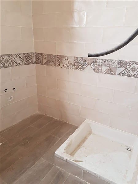 10 soveværelse Byhus til salg i Yegen med garage - € 54.500 (Ref: 9198670)