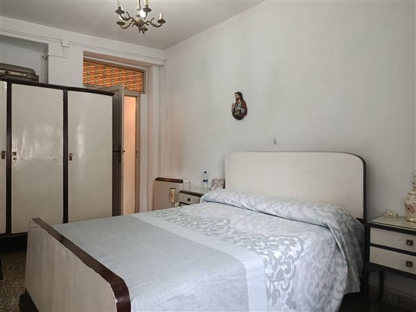 4 soveværelse Byhus til salg i Hueneja med garage - € 57.500 (Ref: 9211717)