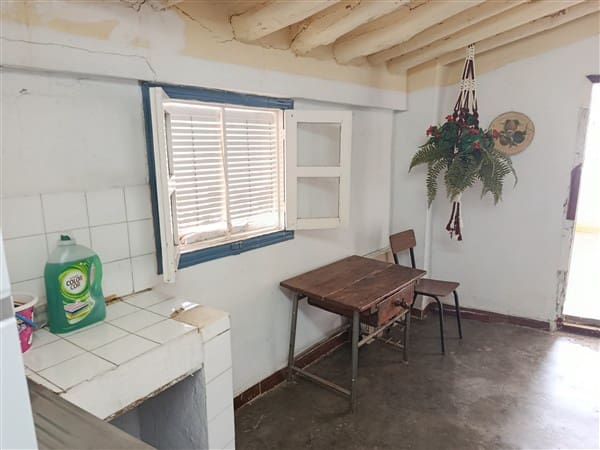 4 soveværelse Byhus til salg i Hueneja med garage - € 57.500 (Ref: 9211717)