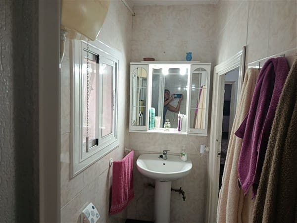 4 soveværelse Byhus til salg i Hueneja med garage - € 57.500 (Ref: 9211717)