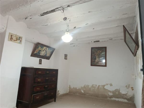 5 soverom Hus til salgs i Baza - € 77 500 (Ref: 9253667)