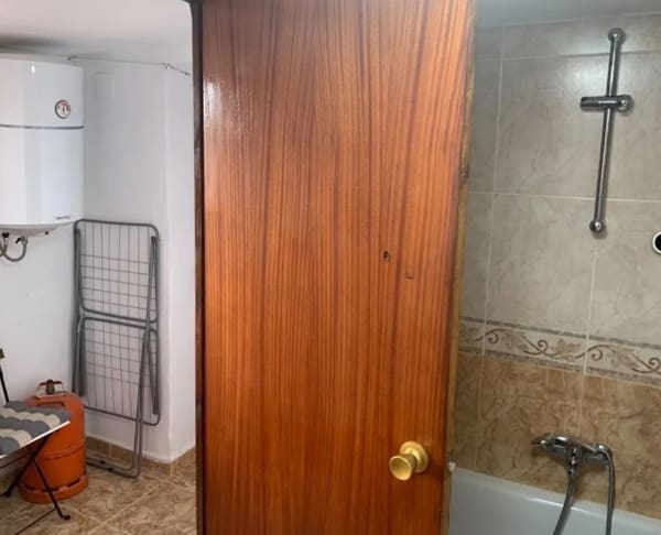 3 makuuhuone Luolatalo myytävänä paikassa Galera - 51 000 € (Ref: 9255800)