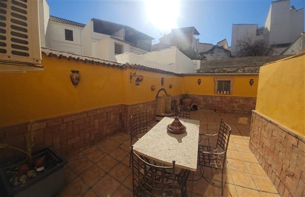 3 slaapkamer Appartement te koop in Loja - € 105.000 (Ref: 9373891)