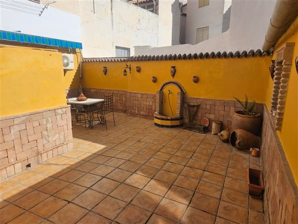 3 slaapkamer Appartement te koop in Loja - € 105.000 (Ref: 9373891)