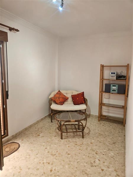 3 soveværelse Lejlighed til salg i Loja - € 105.000 (Ref: 9373891)