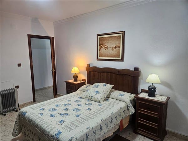 3 soveværelse Lejlighed til salg i Loja - € 105.000 (Ref: 9373891)