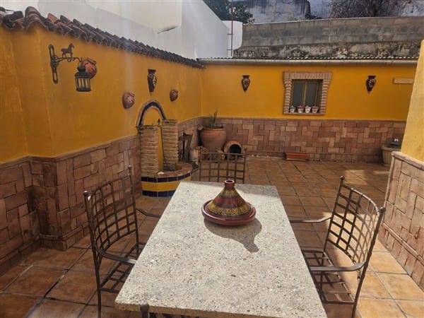 3 slaapkamer Appartement te koop in Loja - € 105.000 (Ref: 9373891)