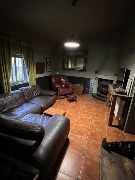 8 sypialnia Finka/Dom wiejski na sprzedaż w Baza z basenem garażem - 295 000 € (Ref: 9449718)