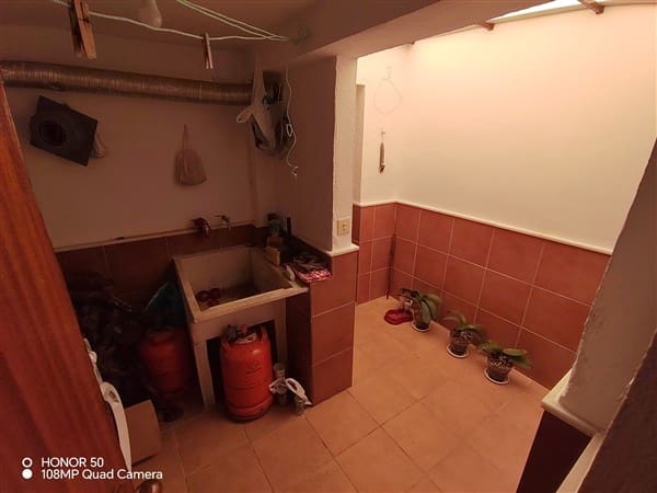 4 bedroom Townhouse for sale in Ventorros de la Laguna, Loja - € 66,000 (Ref: 9454765)