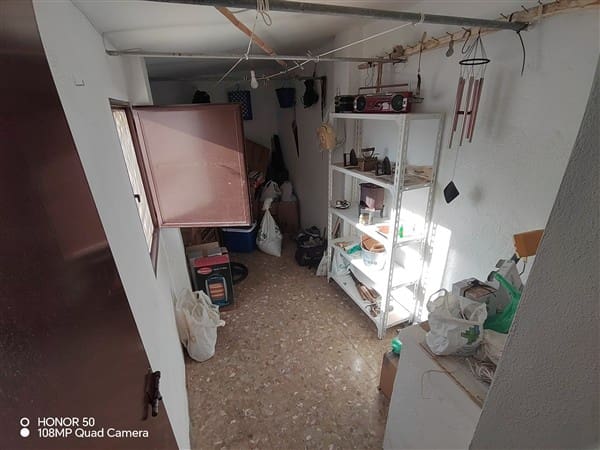 4 bedroom Townhouse for sale in Ventorros de la Laguna - € 66,000 (Ref: 9454765)