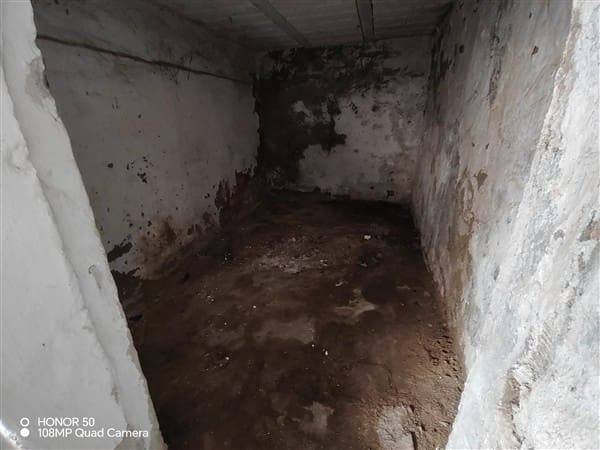 5 bedroom Townhouse for sale in Ventorros de la Laguna with garage - € 77,000 (Ref: 9454784)