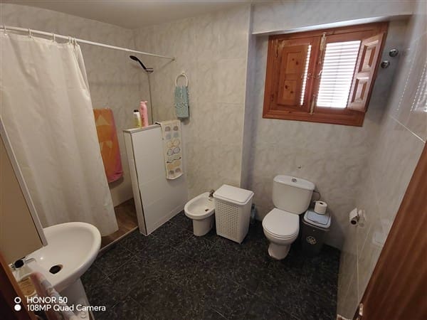 5 bedroom Townhouse for sale in Ventorros de la Laguna with garage - € 77,000 (Ref: 9454784)