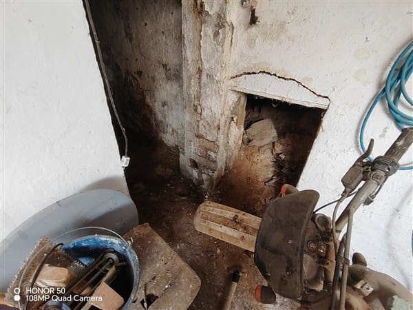 5 bedroom Townhouse for sale in Ventorros de la Laguna with garage - € 77,000 (Ref: 9454784)