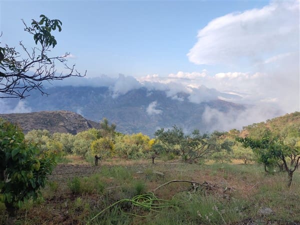 3 sypialnia Finka/Dom wiejski na sprzedaż w Los Guajares z garażem - 87 600 € (Ref: 9469818)