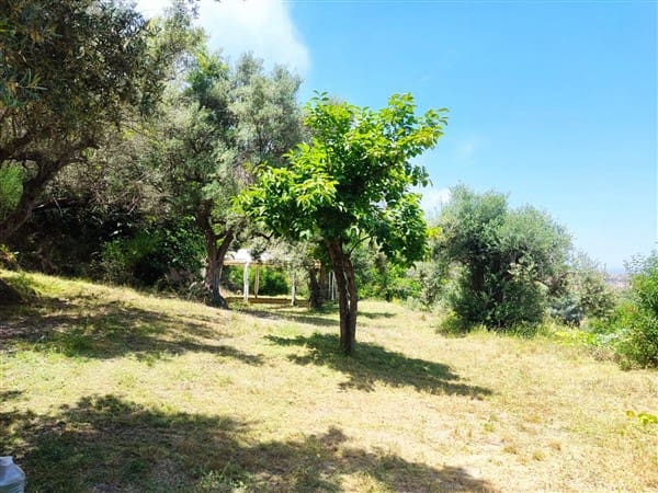 3 sypialnia Finka/Dom wiejski na sprzedaż w Los Guajares z garażem - 87 600 € (Ref: 9469818)