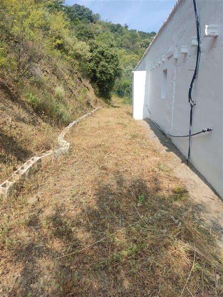 3 sypialnia Finka/Dom wiejski na sprzedaż w Los Guajares z garażem - 87 600 € (Ref: 9469818)