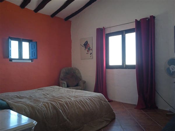 5 Zimmer Haus zu verkaufen in Caniles - 99.500 € (Ref: 9469819)