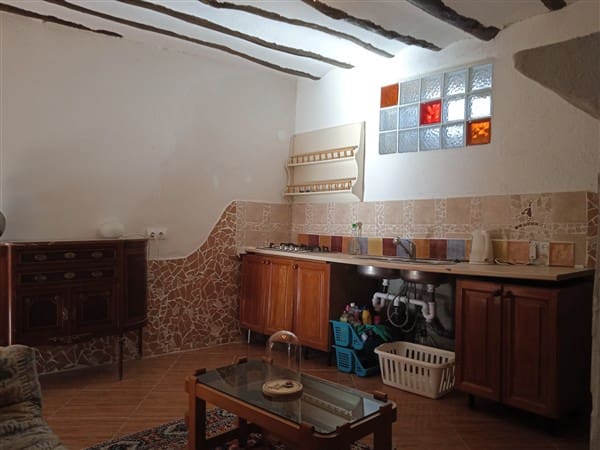 5 Zimmer Haus zu verkaufen in Caniles - 99.500 € (Ref: 9469819)