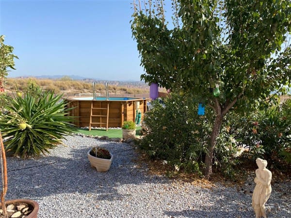 Casa de 3 habitaciones en Freila en venta con piscina - 184.500 € (Ref: 9469820)