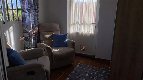 Casa de 3 habitaciones en Freila en venta con piscina - 184.500 € (Ref: 9469820)