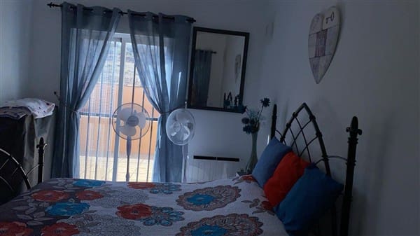 Casa de 3 habitaciones en Freila en venta con piscina - 184.500 € (Ref: 9469820)