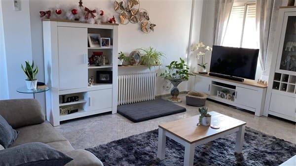 Casa de 3 habitaciones en Freila en venta con piscina - 184.500 € (Ref: 9469820)