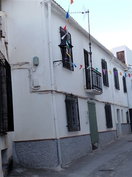 2 quarto Casa em Banda para venda em Izbor - 55 000 € (Ref: 9511346)