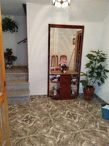 2 quarto Casa em Banda para venda em Izbor, El Pinar - 55 000 € (Ref: 9511346)